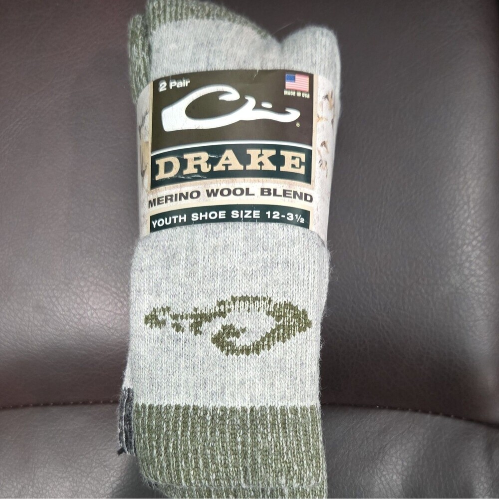 Drake Merino Wool Blend Unisex Kids Crew Socks S 12- 3 1/2.  2 Pairs Green/Black